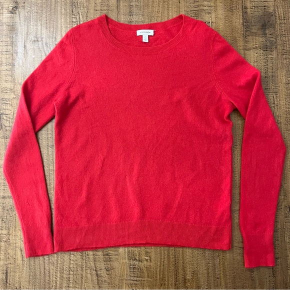 Nordstrom Classic Red Crew Neck Sweater 100% cashmere - Picture 1 of 10